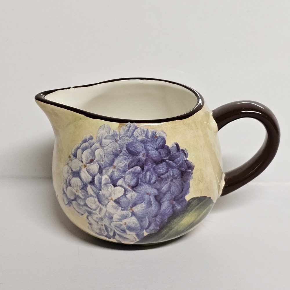 Stokes Lavender Blossom Creamer